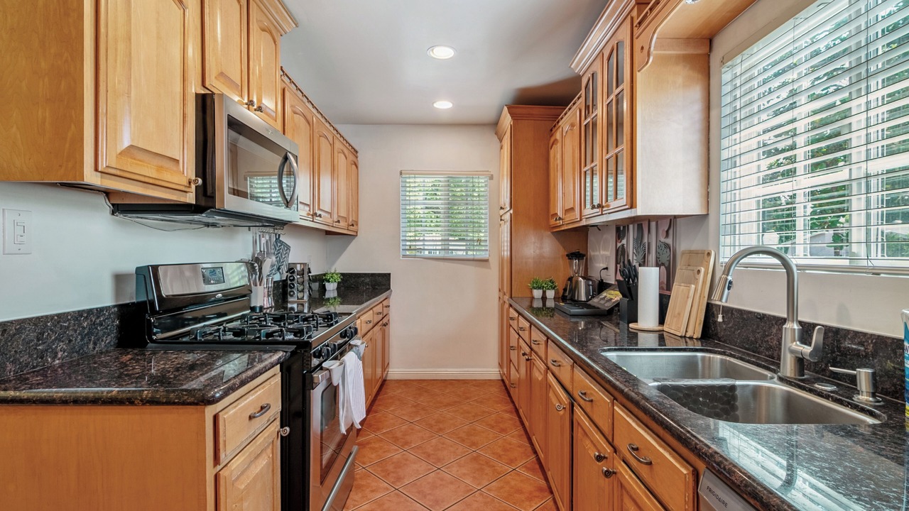 Photo of Kitchen in Reseda