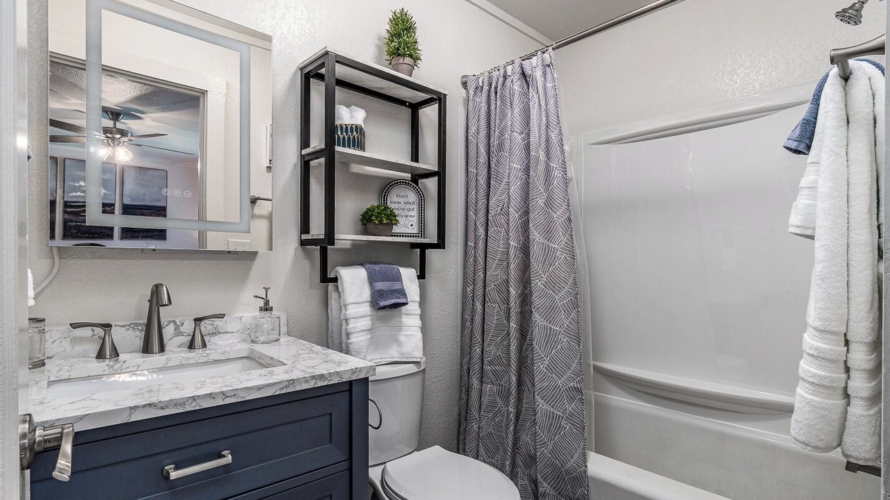 Photo of Bathroom in Borger