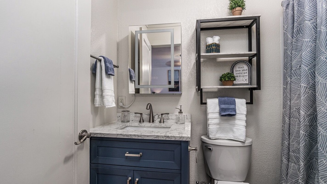 Photo of Bathroom in Borger