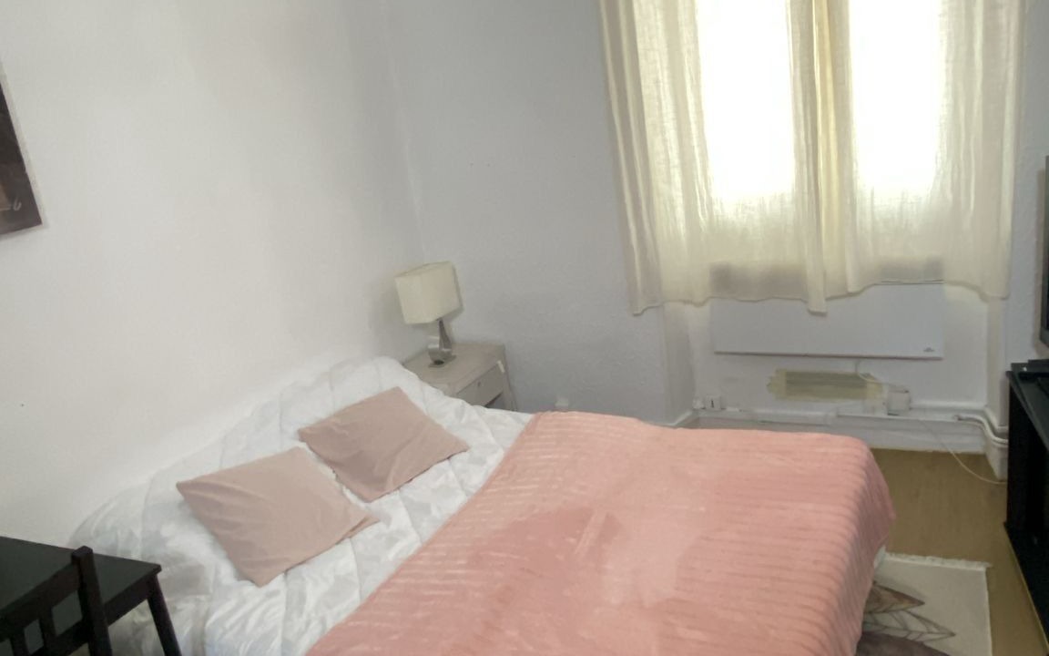 Photo of Bedroom in Montrouge