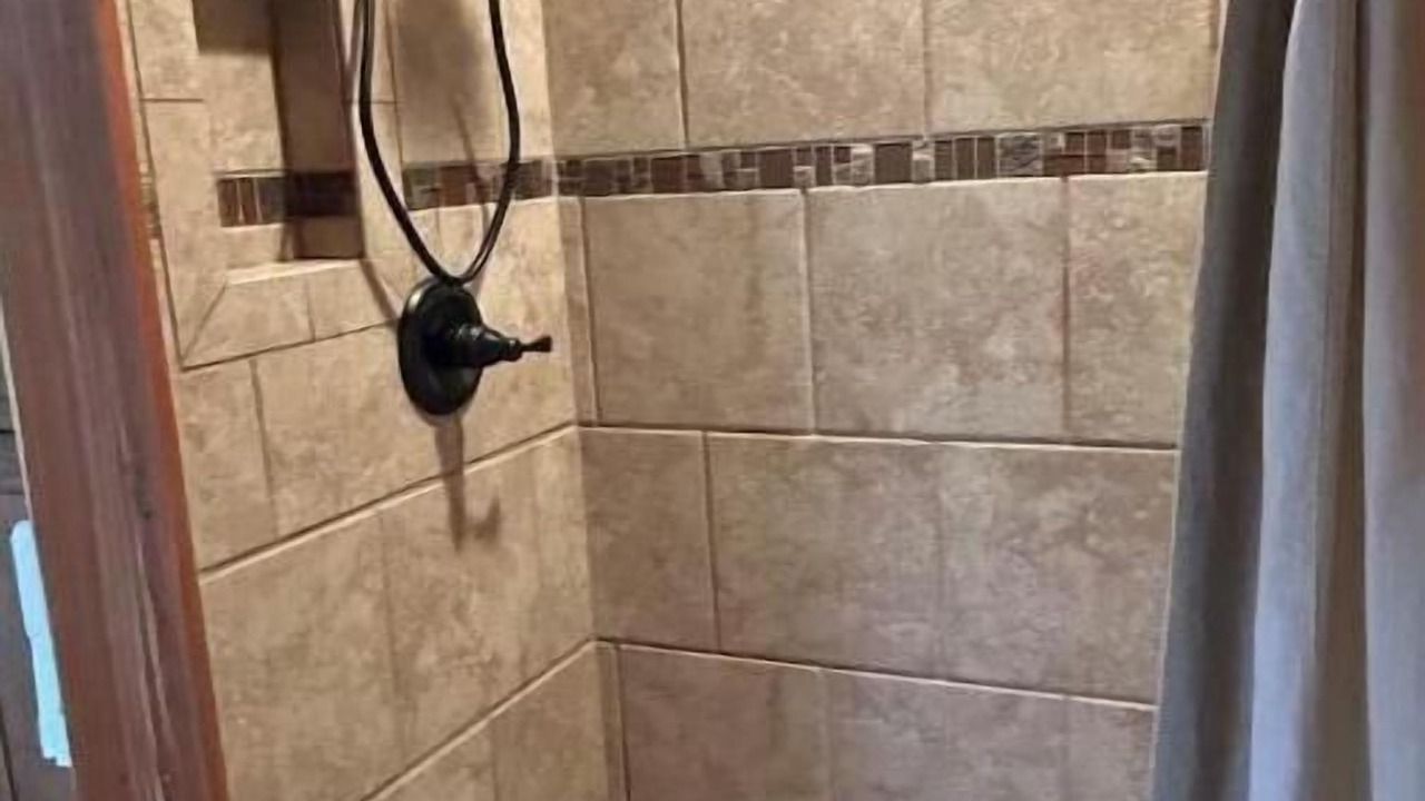 Photo of Bathroom in Broaddus