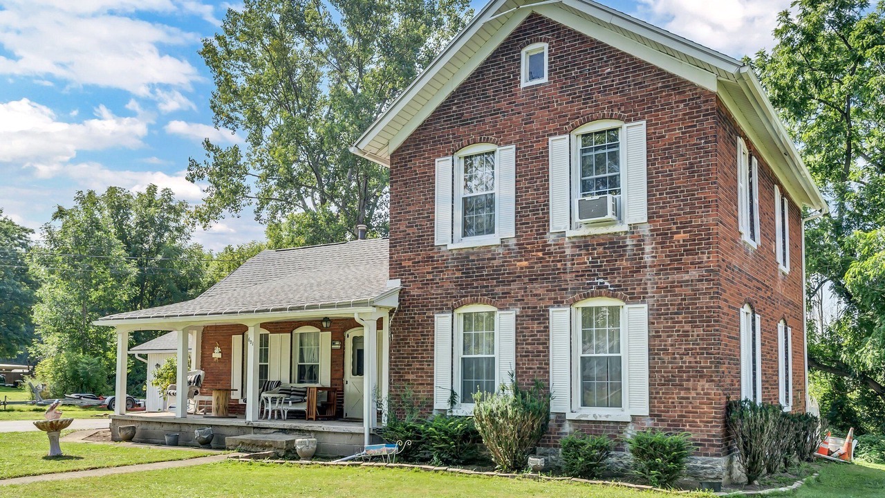 Photo of Others in Farnham