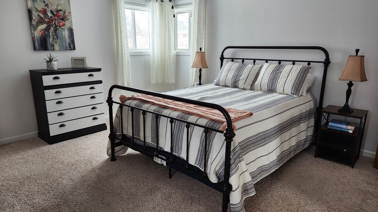 Photo of Bedroom in Pella