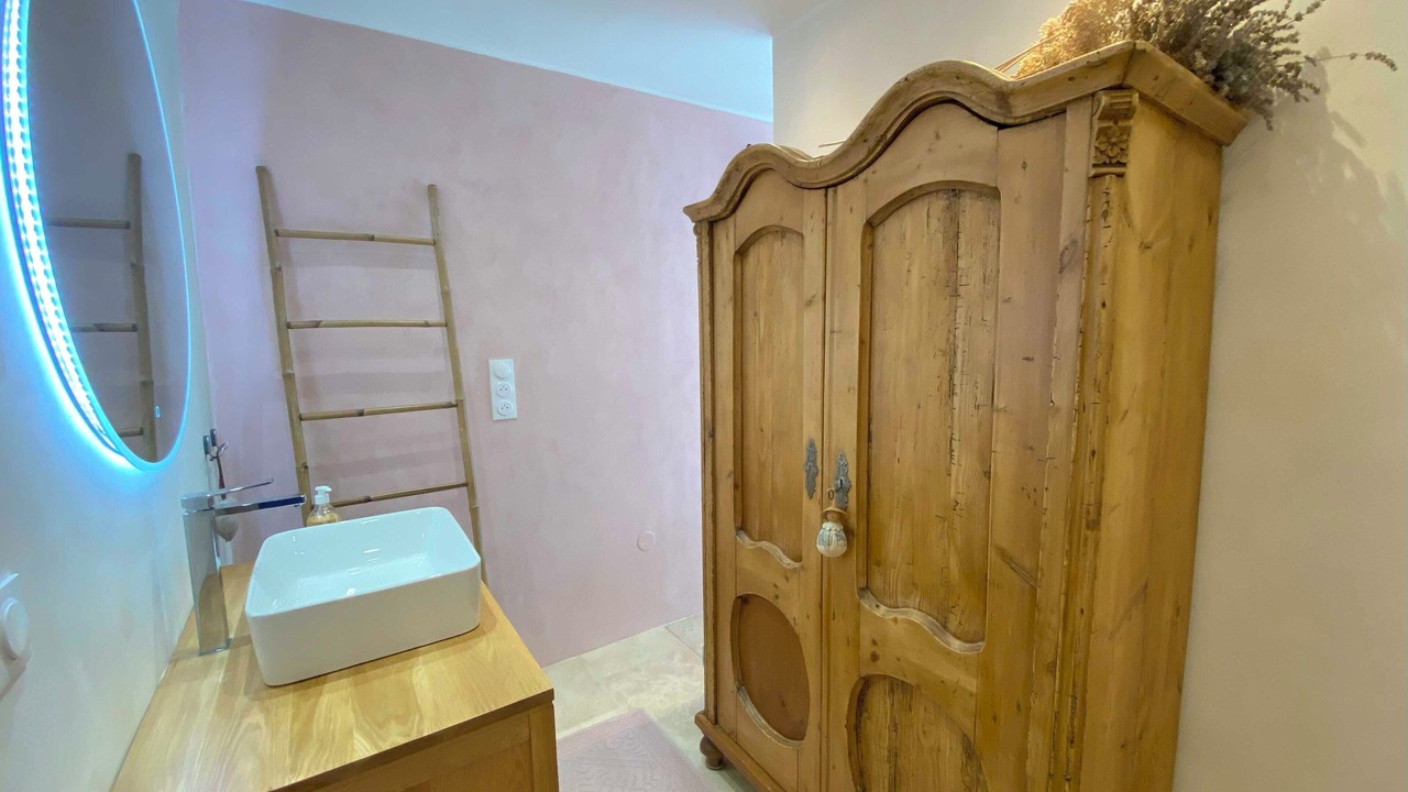 Photo of Bathroom in Aubussargues