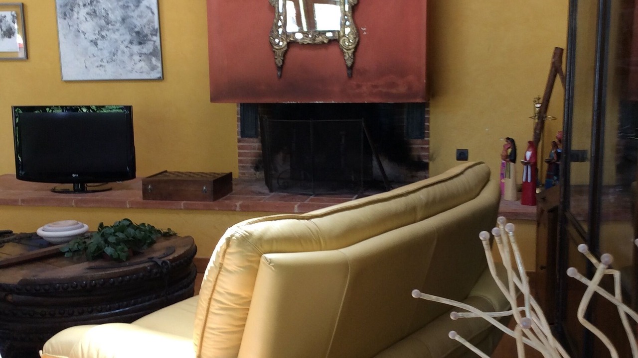 Photo of Livingroom in Realville