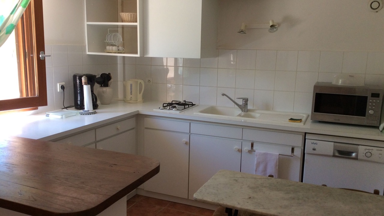 Photo of Kitchen in Realville