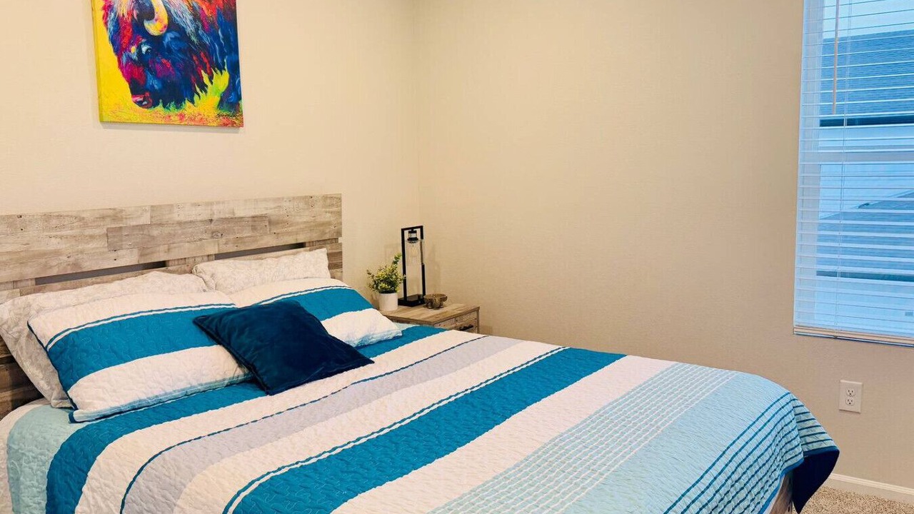 Photo of Bedroom in Aurora