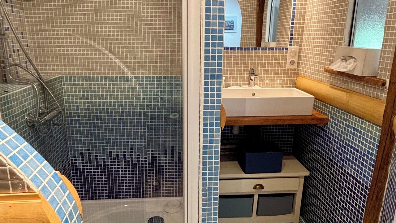 Photo of Bathroom in Lauzerte