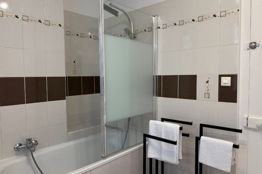 Photo of Bathroom in Nevers