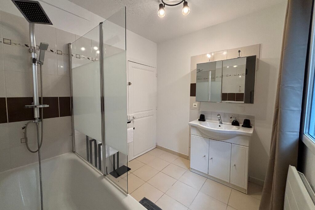 Photo of Bathroom in Nevers