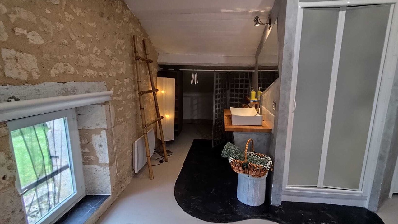 Photo of Bathroom in Lauzerte