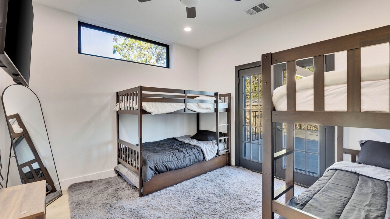 Photo of Bedroom in Highland Lake Estates