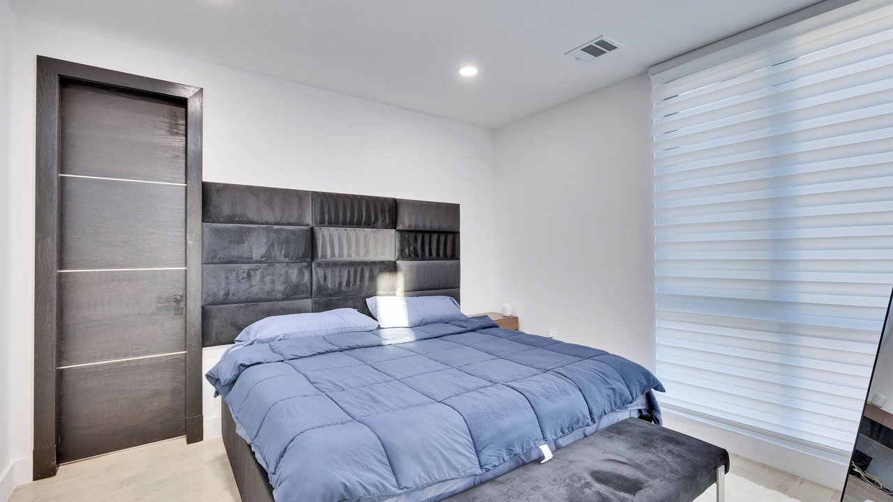 Photo of Bedroom in Highland Lake Estates