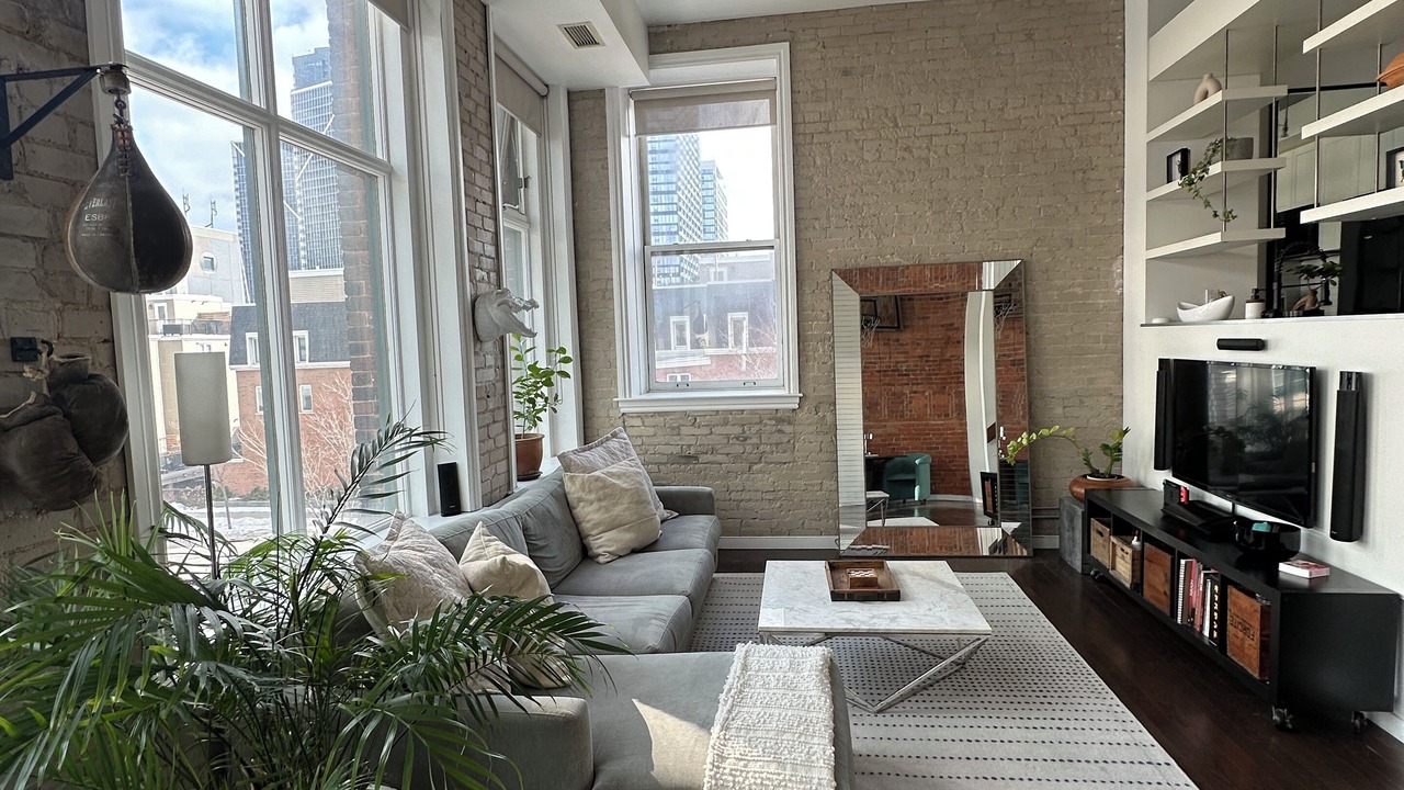 Photo of Livingroom in King West Village