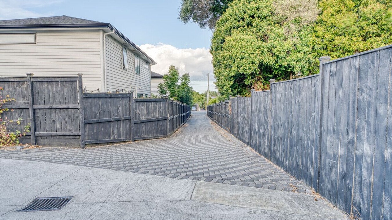 Photo of Others in Epsom