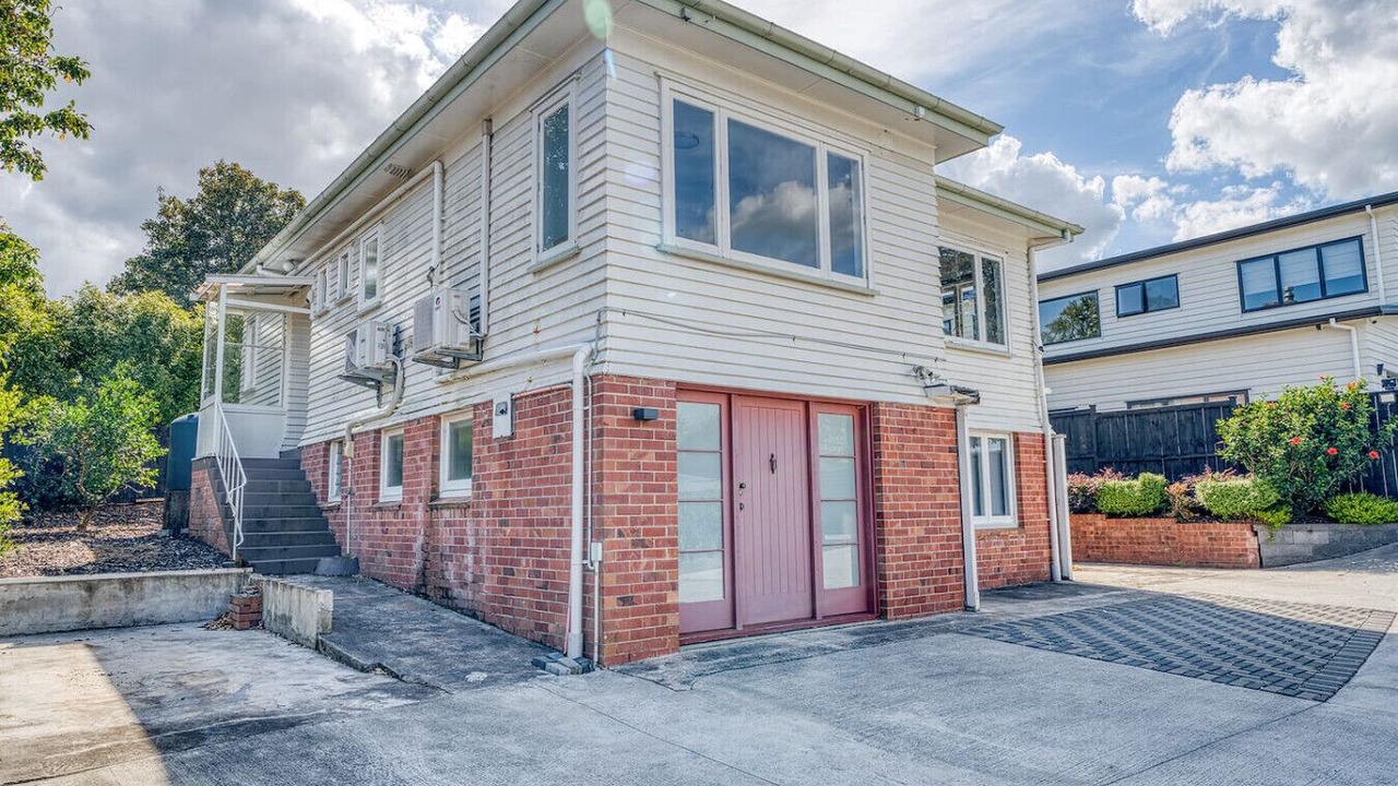 Photo of Others in Epsom