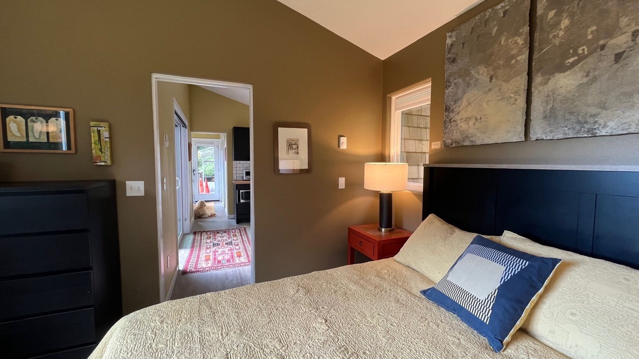 Photo of Bedroom in Nehalem