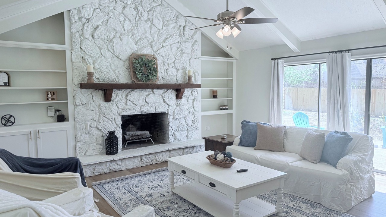 Photo of Livingroom in Flowood