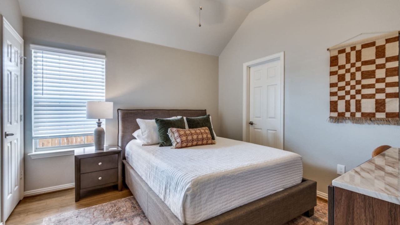 Photo of Bedroom in North Central Carrollton