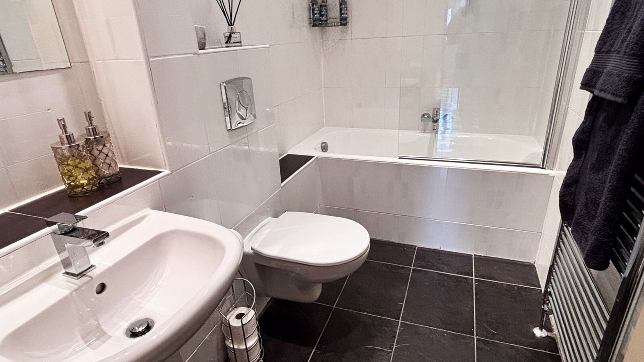 Photo of Bathroom in Govan