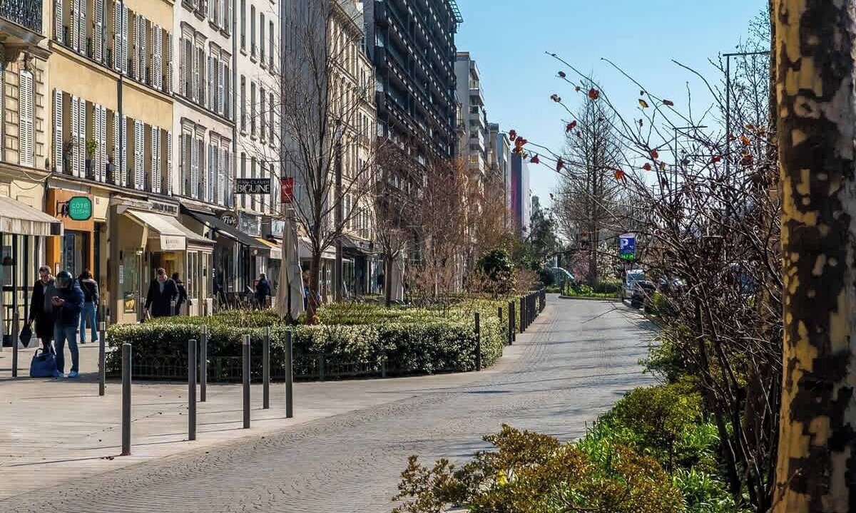 Photo of Others in Neuilly-sur-Seine