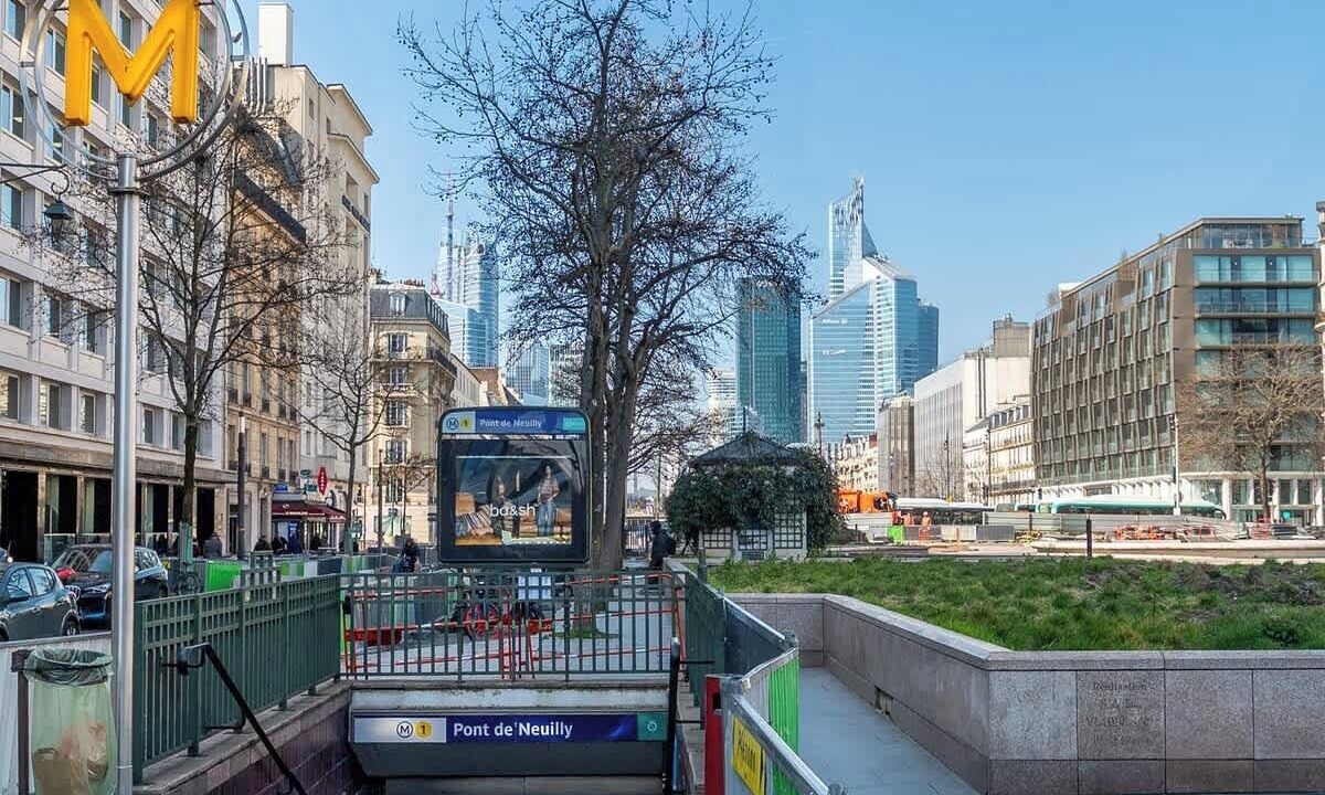 Photo of Others in Neuilly-sur-Seine