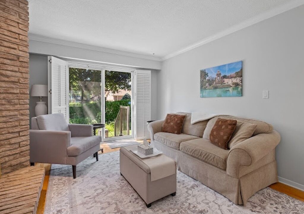 Photo of Livingroom in Kingston