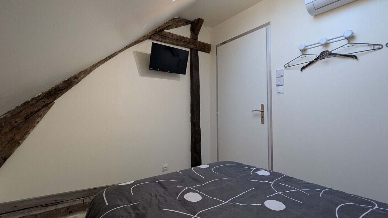 Photo of Bedroom in Chilleurs-aux-Bois
