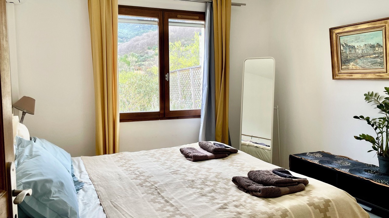 Photo of Bedroom in Saint-Privat