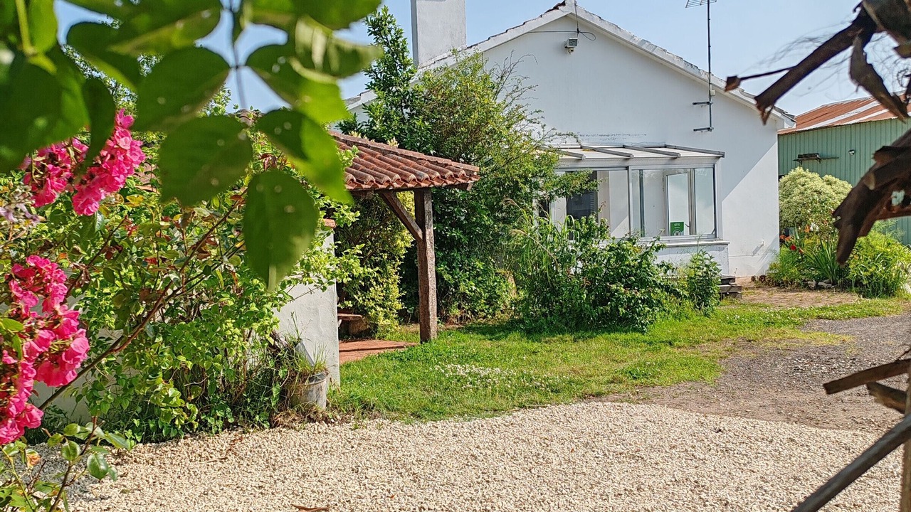 Photo of Outdoor in Sallertaine