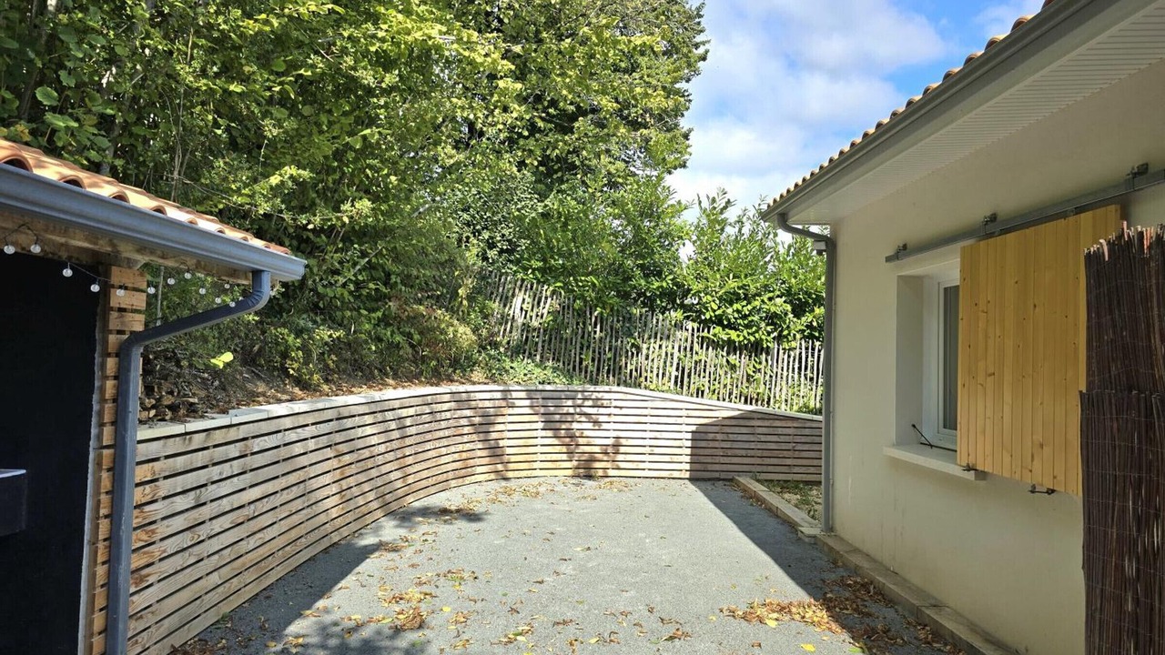 Photo of Outdoor in Chateau-l'Eveque