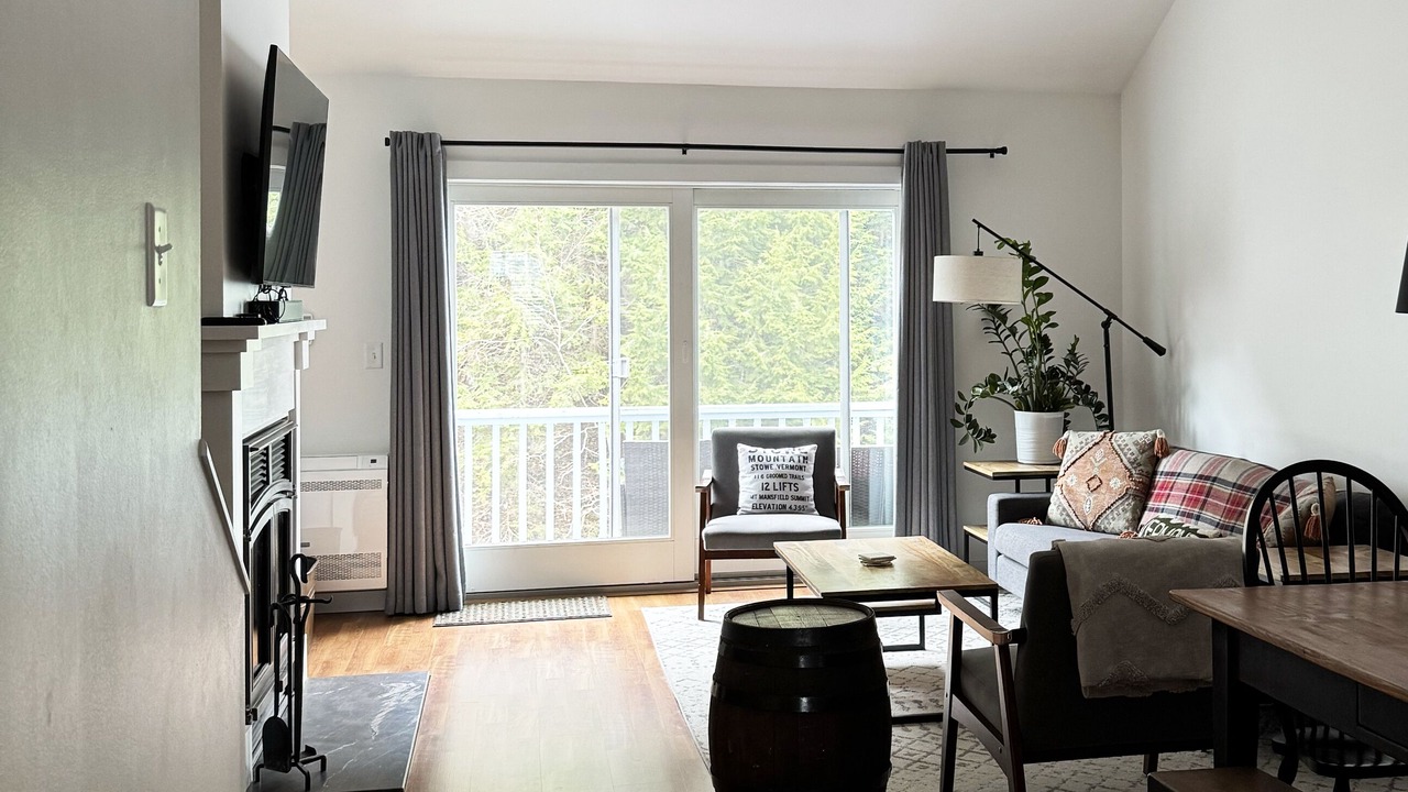 Photo of Livingroom in Stowe Area