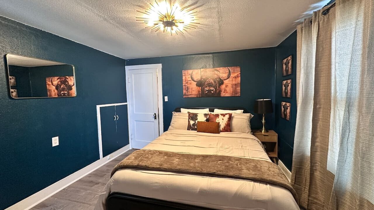 Photo of Bedroom in Russell
