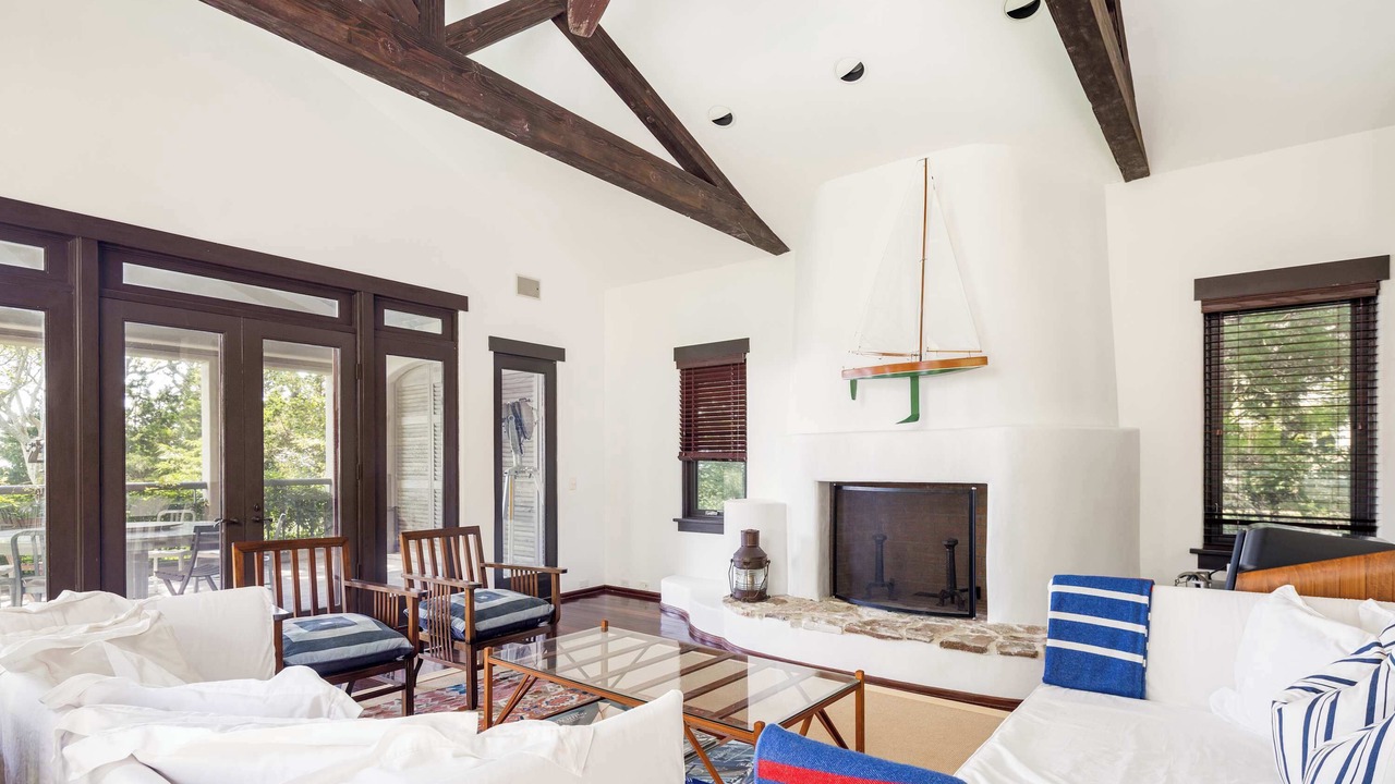 Photo of Livingroom in North Haven