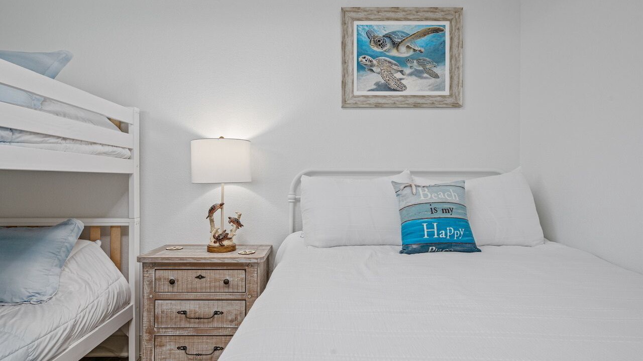Photo of Bedroom in Crystal Beach