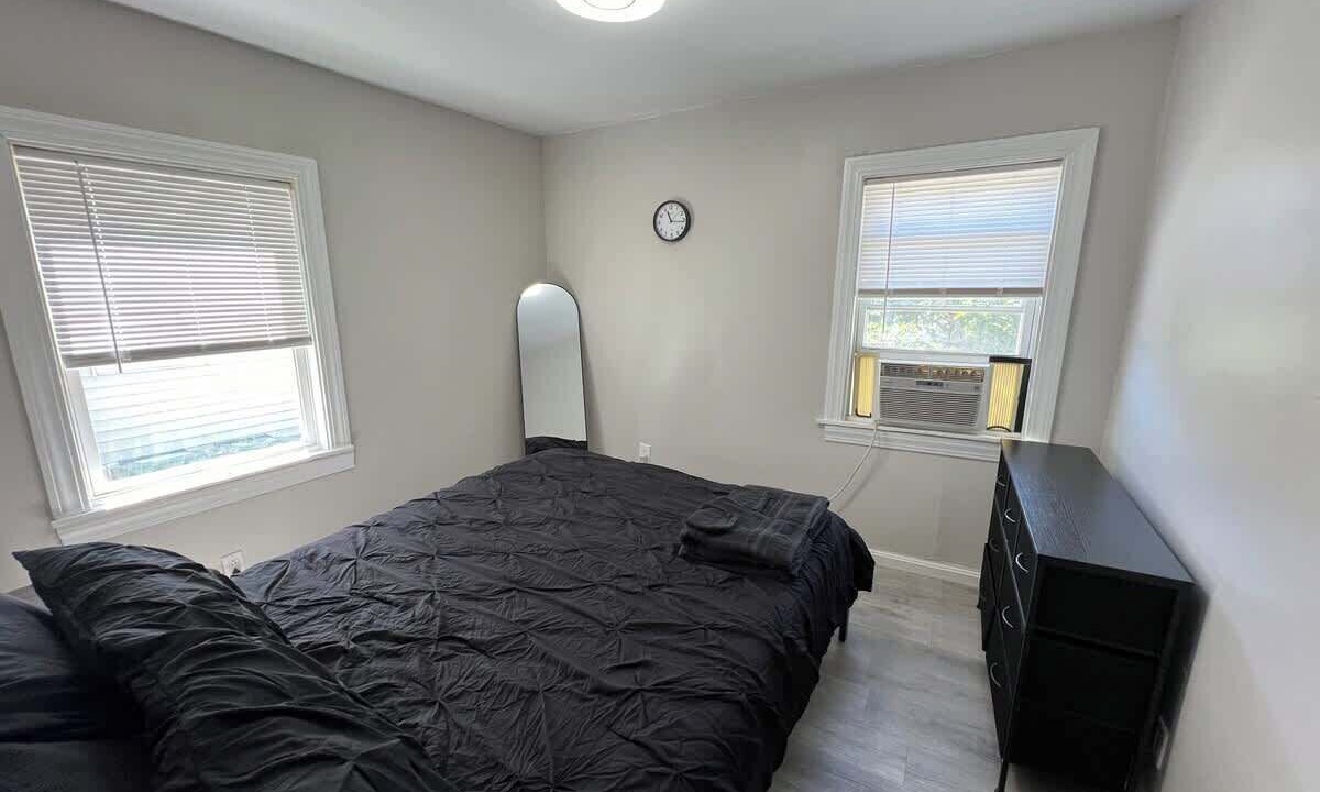 Photo of Bedroom in Salem