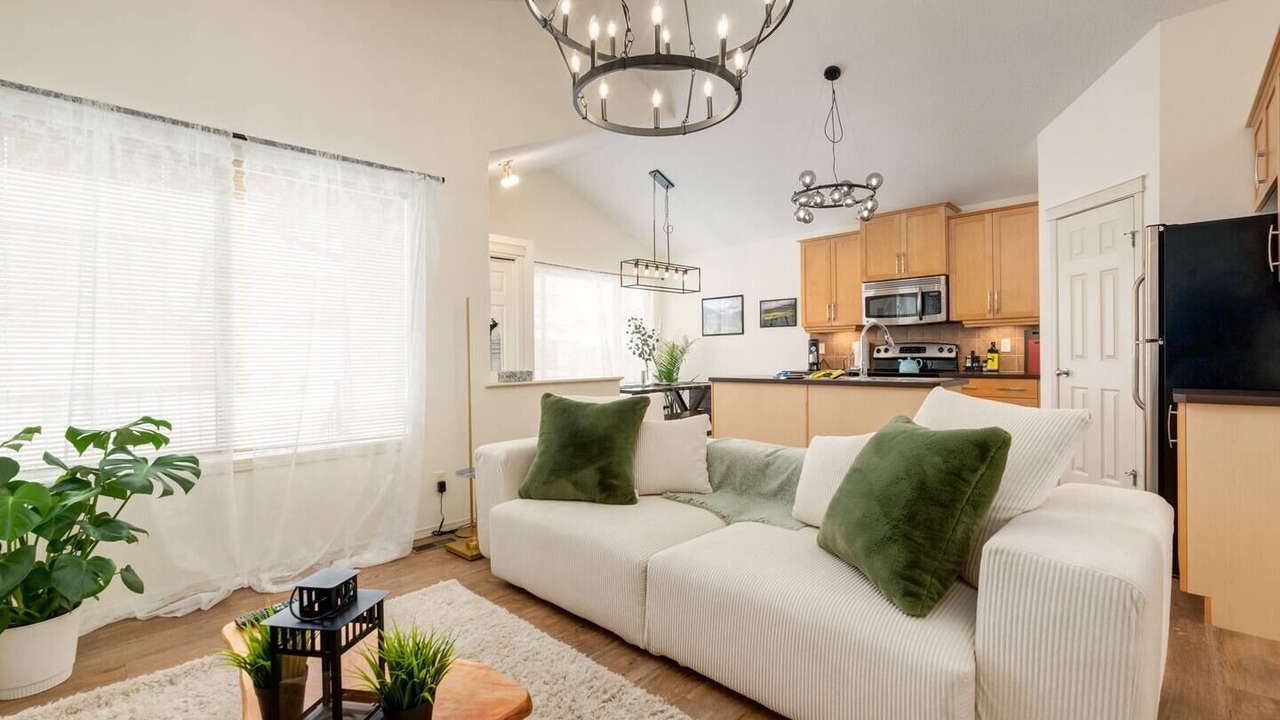 Photo of Livingroom in Cochrane