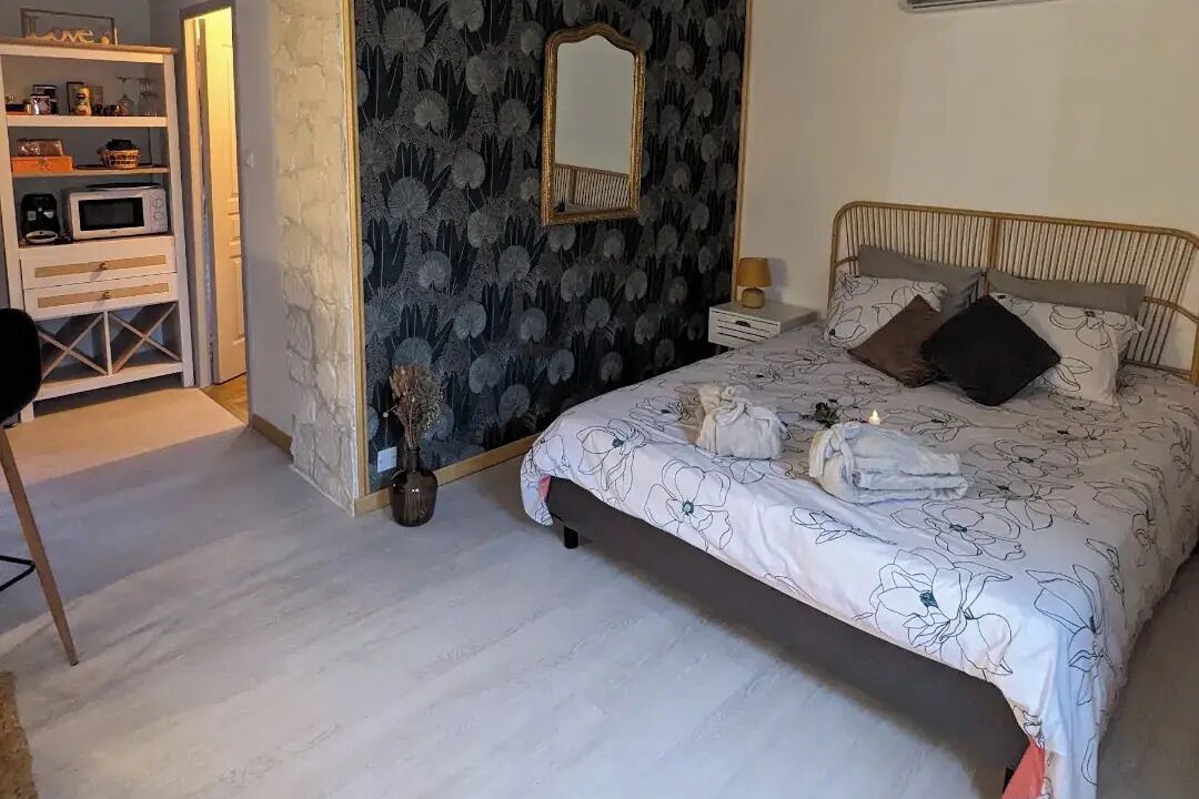 Photo of Bedroom in Nerac