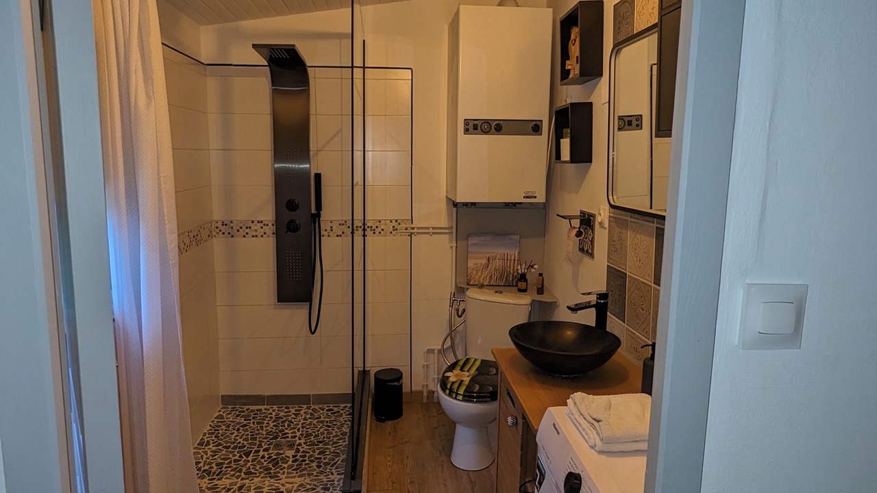 Photo of Bathroom in Nerac