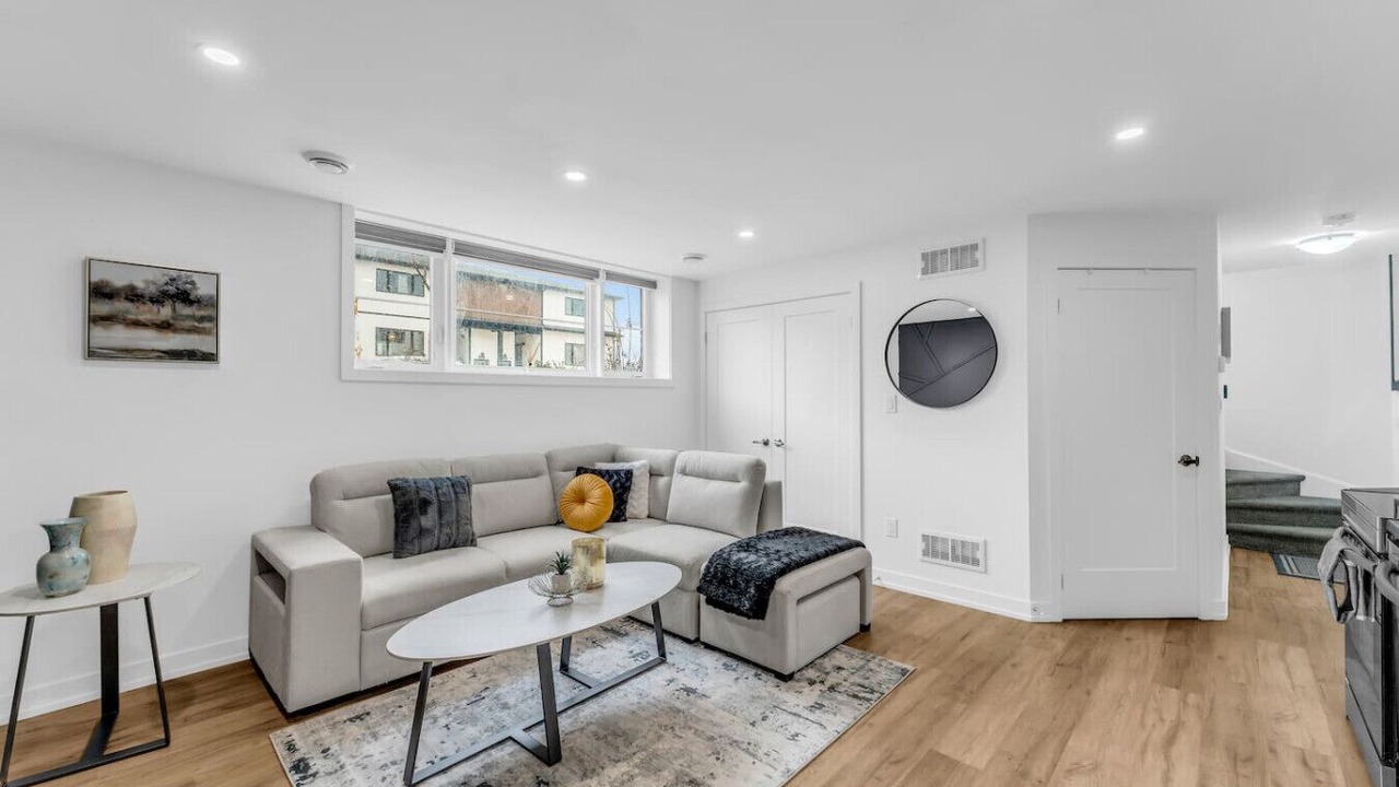 Photo of Livingroom in Niagara Falls