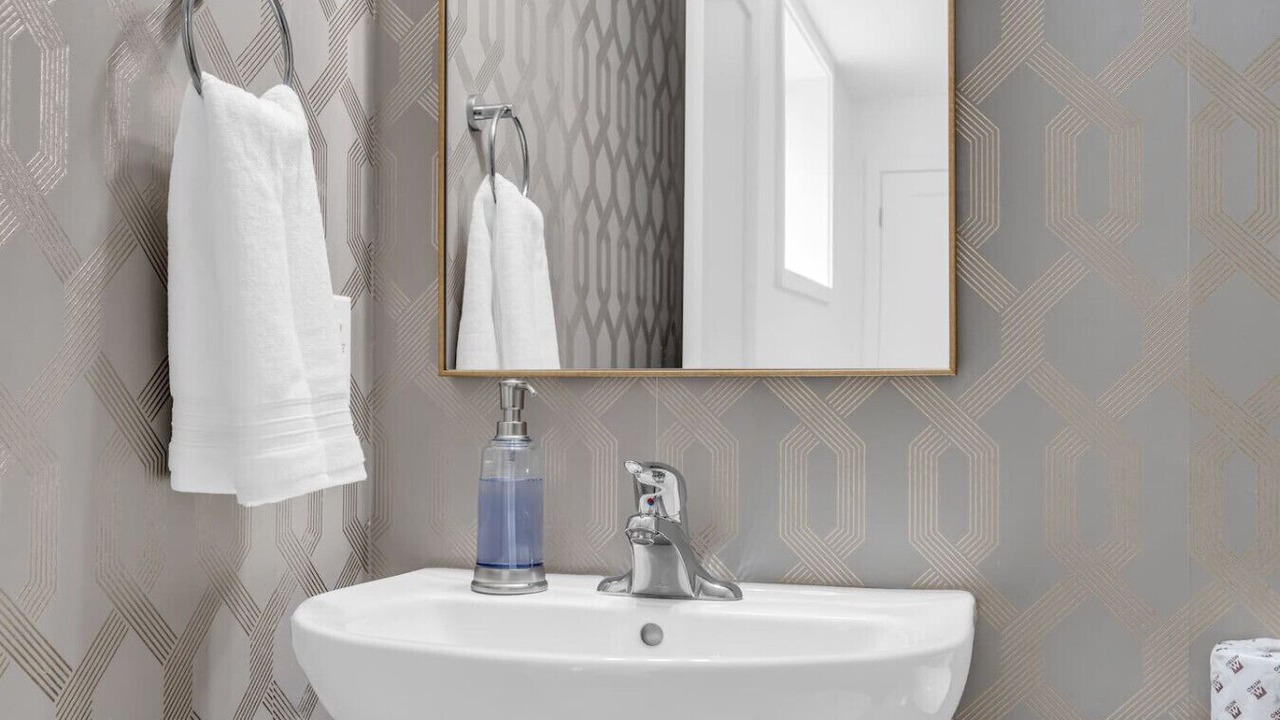 Photo of Bathroom in Niagara Falls