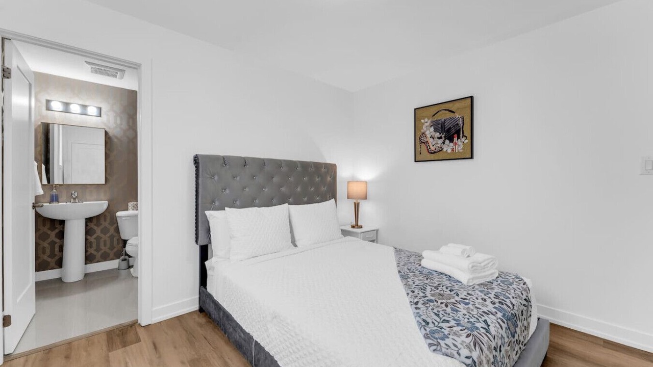 Photo of Bedroom in Niagara Falls