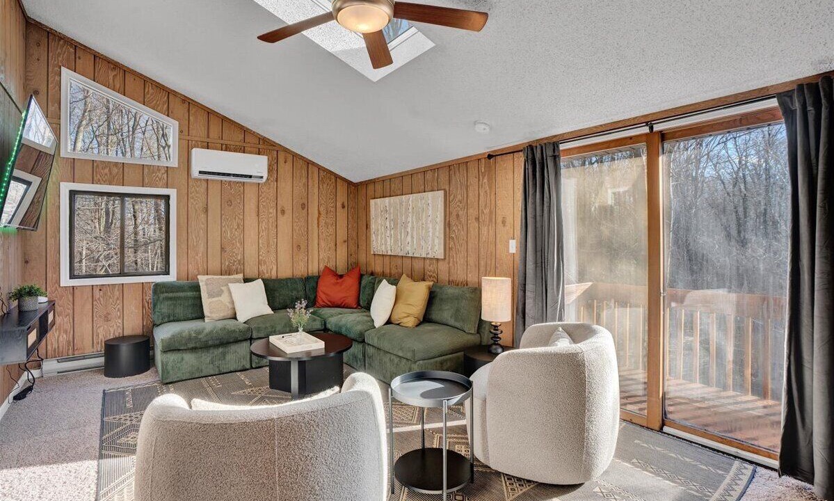Photo of Livingroom in Gouldsboro