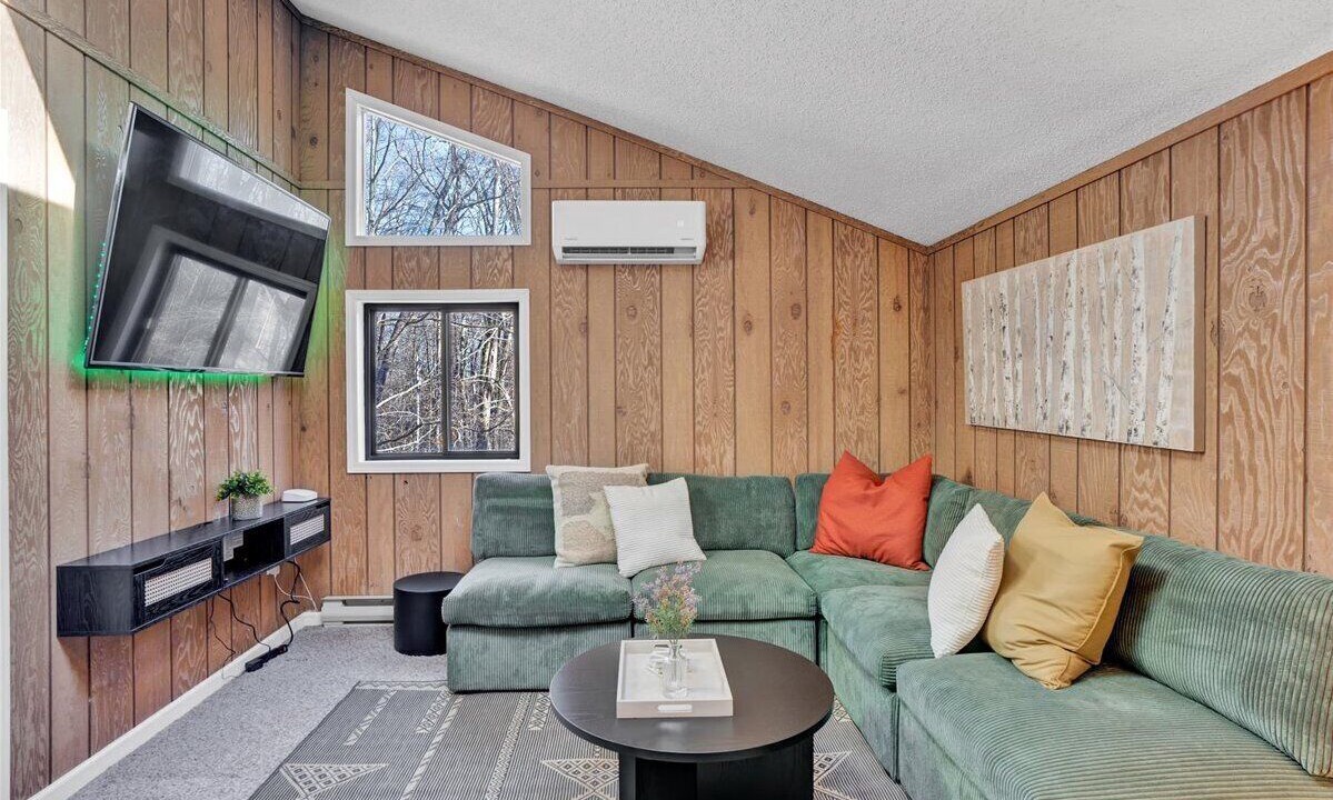 Photo of Livingroom in Gouldsboro