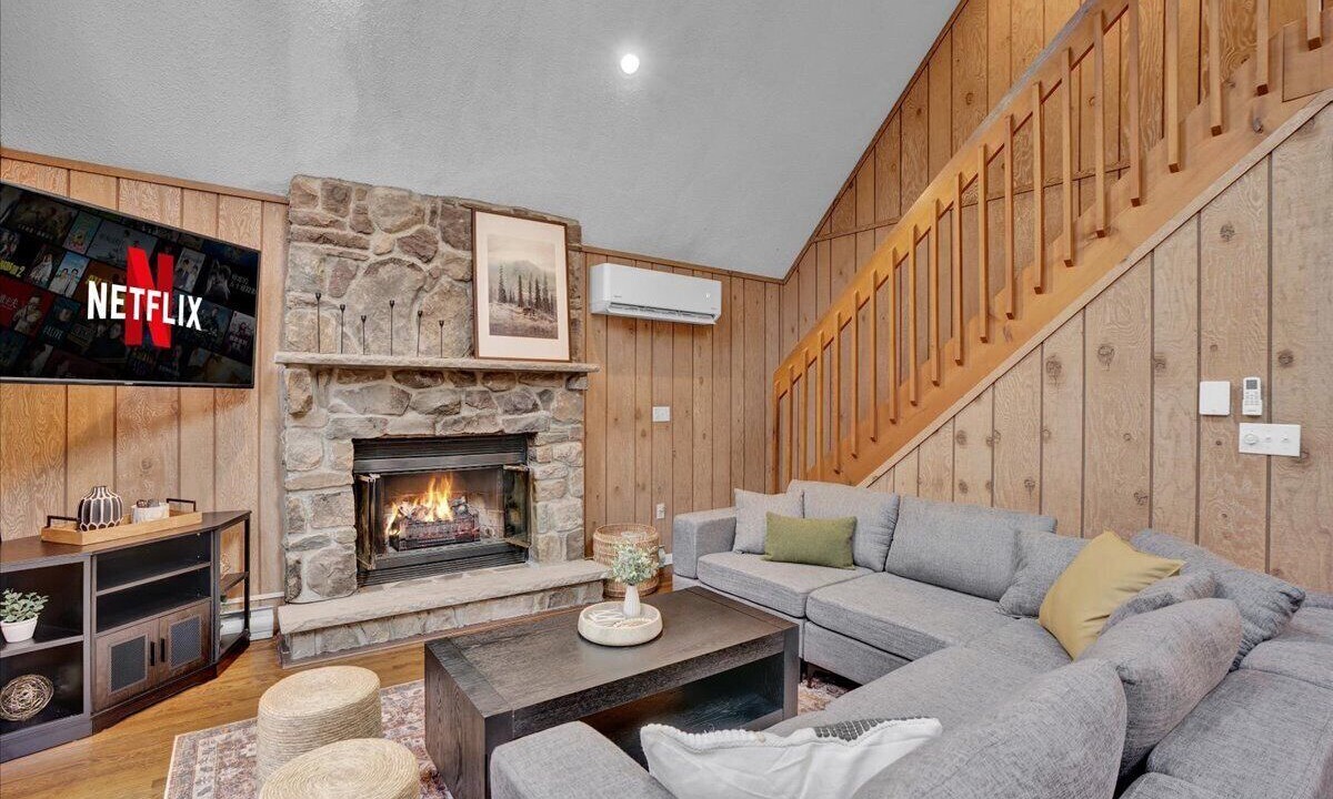 Photo of Livingroom in Gouldsboro