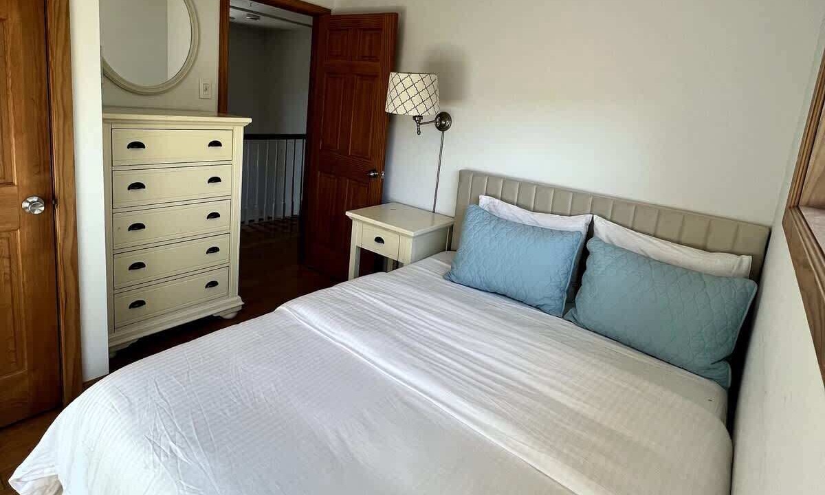 Photo of Bedroom in Shinnecock Hills