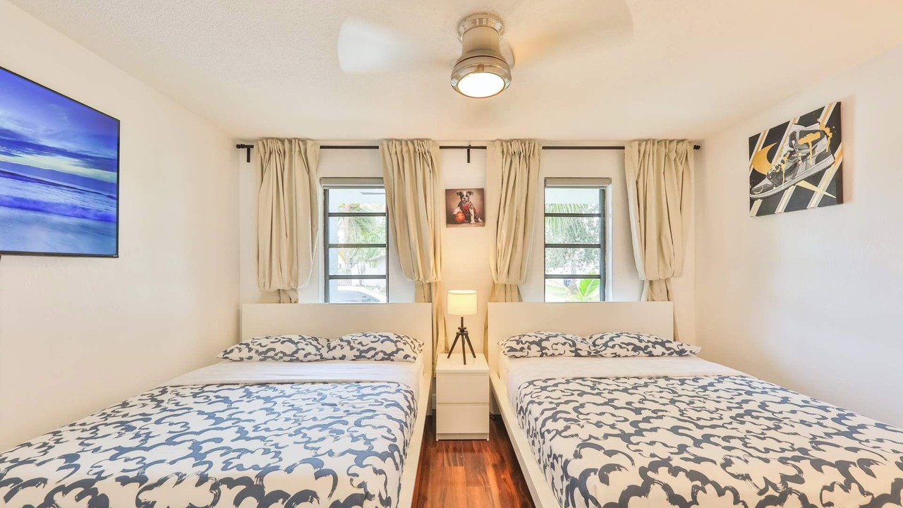 Photo of Bedroom in Hallandale Beach
