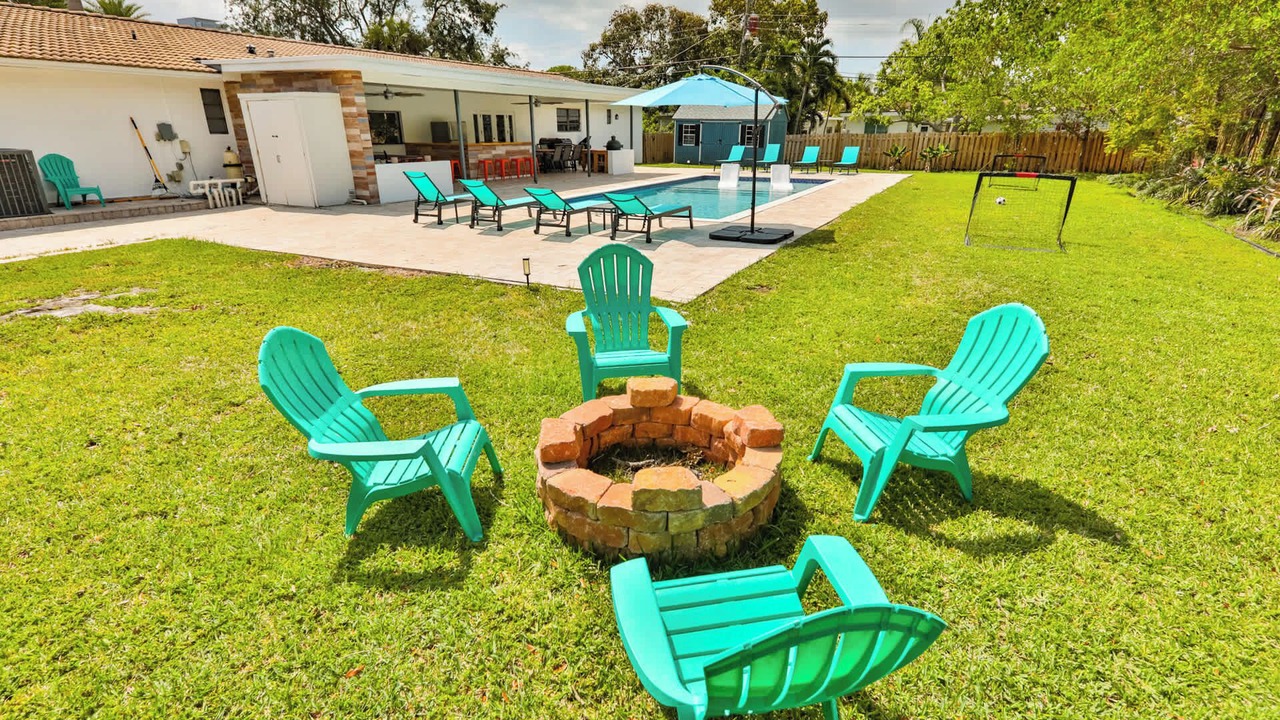 Photo of Outdoor in Hallandale Beach