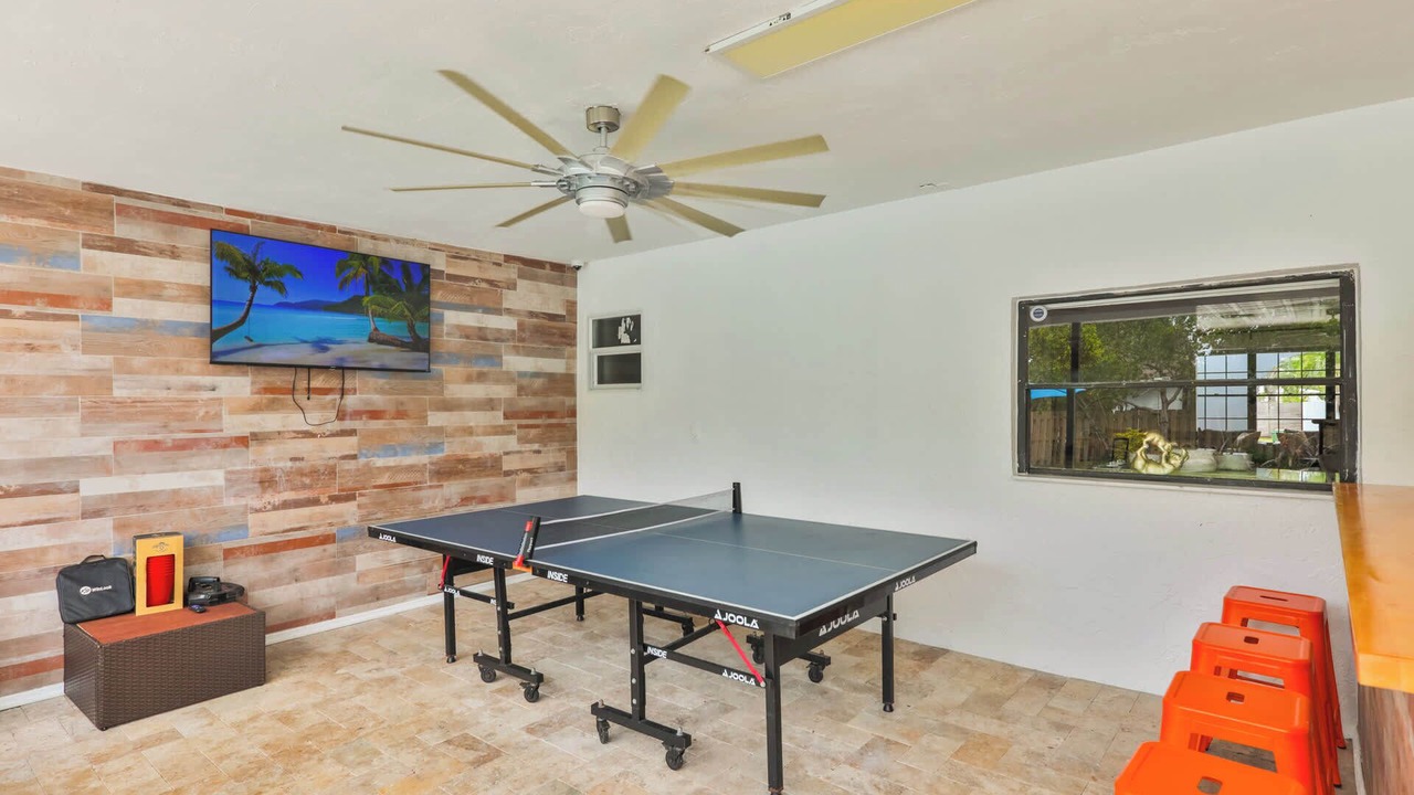 Photo of Bedroom in Hallandale Beach
