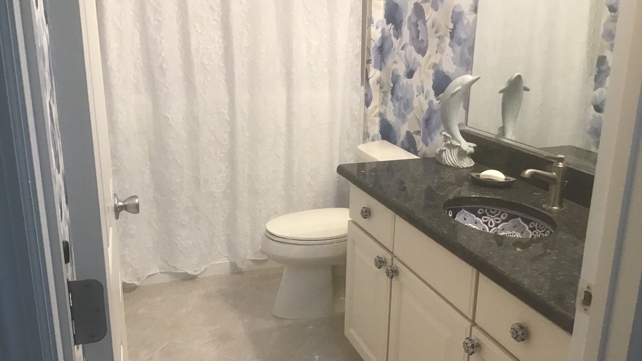 Photo of Bathroom in Lynnhaven